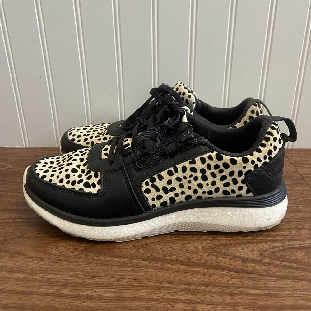 Vionic Remi Spot Sneaker Black Tan Cheetah Leopard Animal Print Tie Zip Womens 8 - Picture 5 of 15